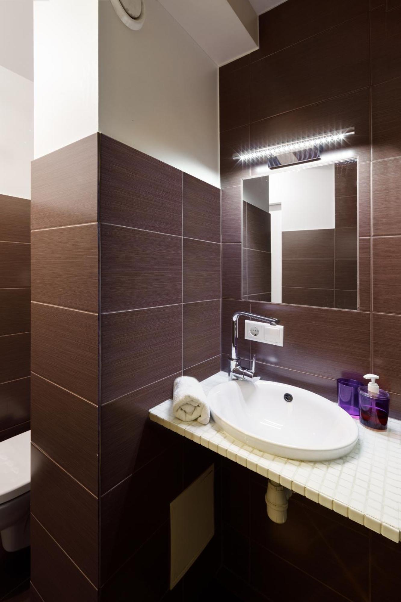Brivibas Yard Apartment With Parking In City Center ريغا المظهر الخارجي الصورة