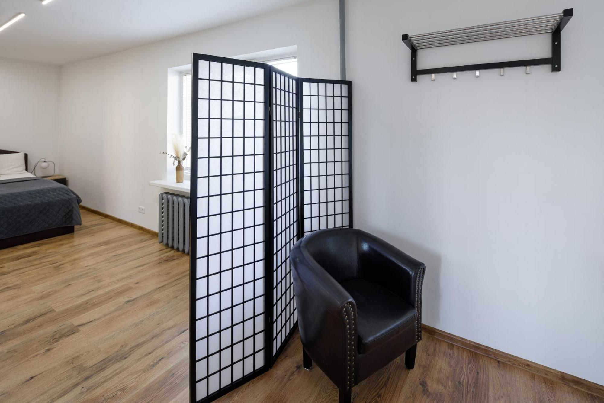 Brivibas Yard Apartment With Parking In City Center ريغا المظهر الخارجي الصورة