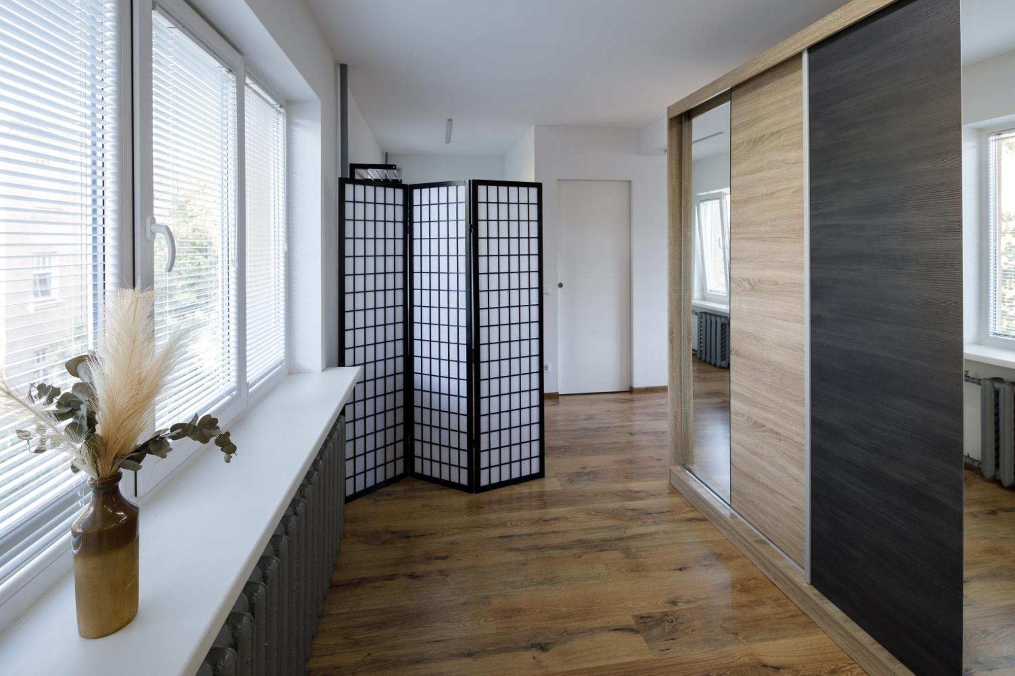 Brivibas Yard Apartment With Parking In City Center ريغا المظهر الخارجي الصورة